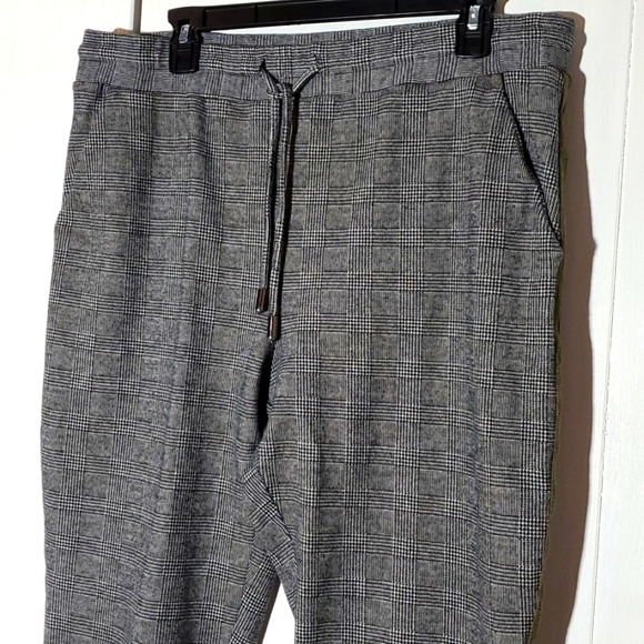 Maeve- Womens Black/White Plaid Tweed Trouser Pants Capri Academia Sz.Large - Picture 2 of 11